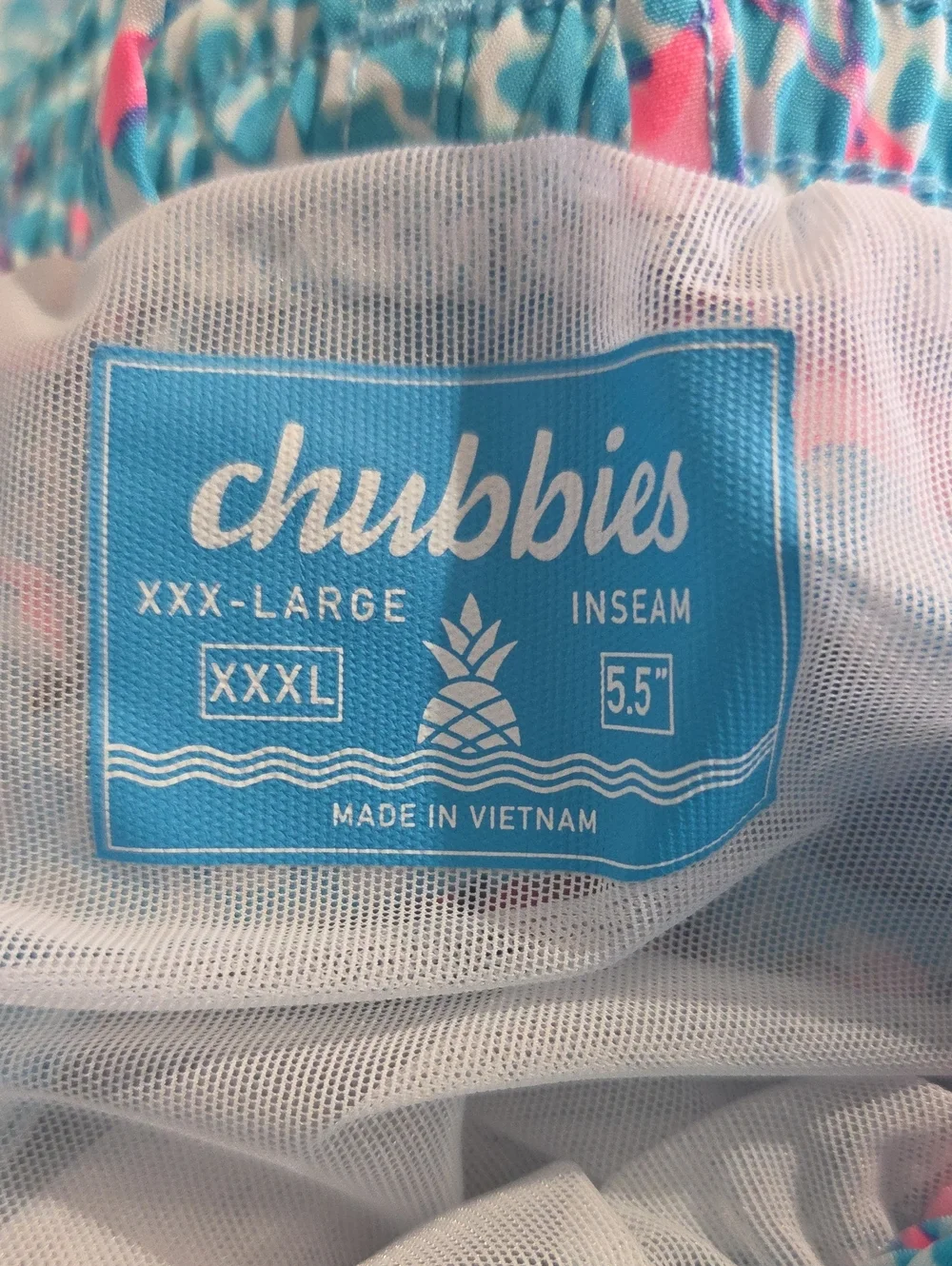 Chubbies 5.5 Inch Inseam Blue & Pink Flamingo Print Shorts
